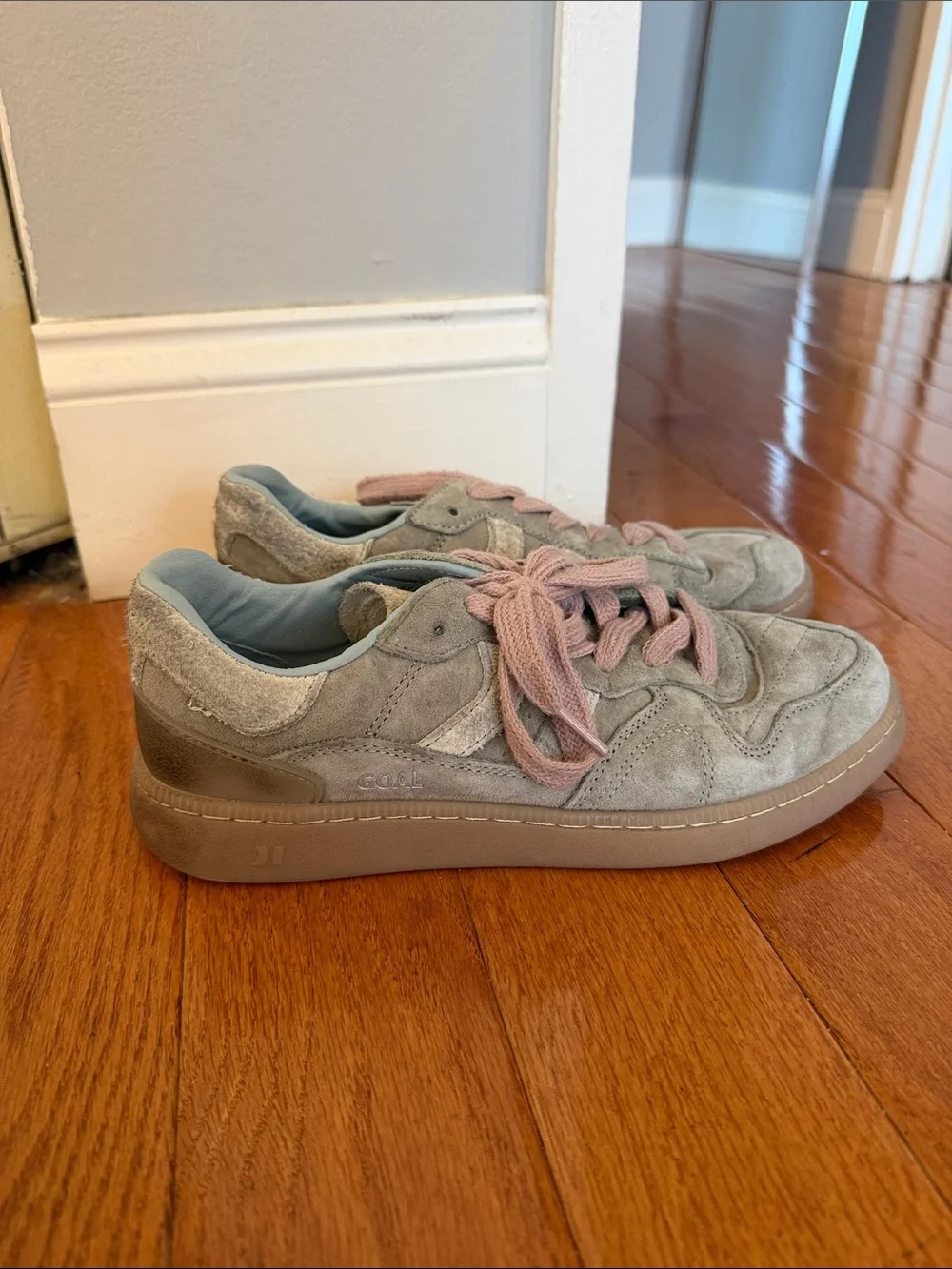 Coolway Suede Casual Sneakers in Light Gray with Pink Laces